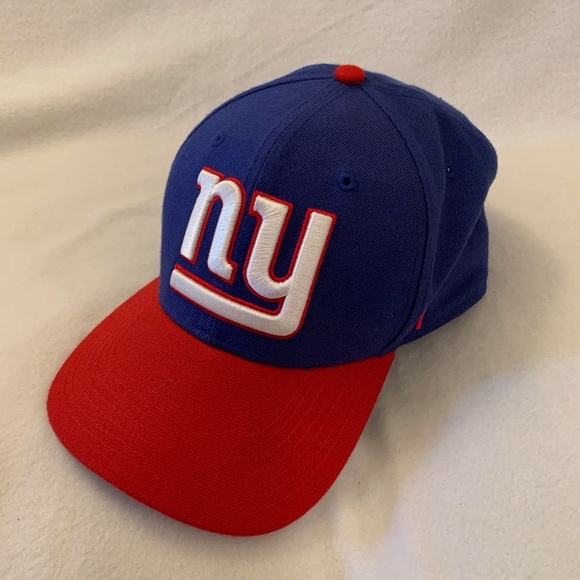 NFL Other - NY Giants Hat OS Embroidered Acrylic / wool